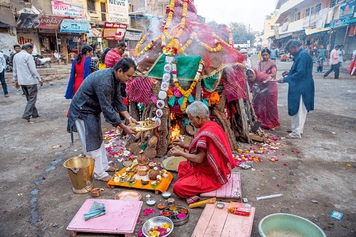 holi-safety-tips-play-safe-holi-holi-celebration-holi-festival-2